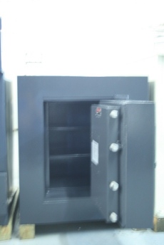 Used Mosler 2218 Money TRTL30 High Security Safe